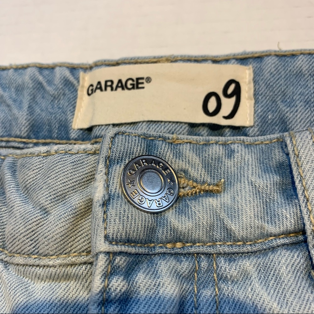 Size 9 Garage distressed denim high rise light wash festival shorts - Picture 8 of 15